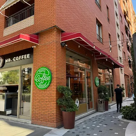 N&n Delijorgji 地拉那