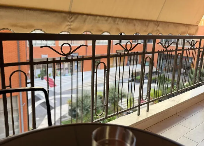 N&n Delijorgji * 地拉那